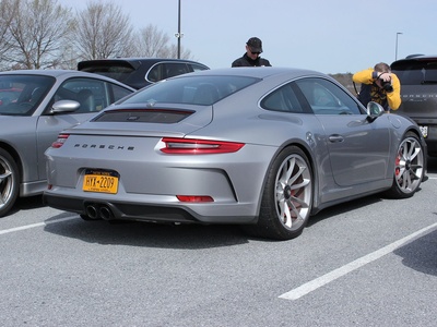911 GT3 with Touring Package