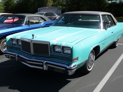Chrysler New Yorker