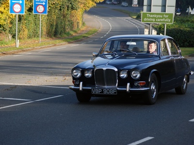 Daimler Sovereign 4.2