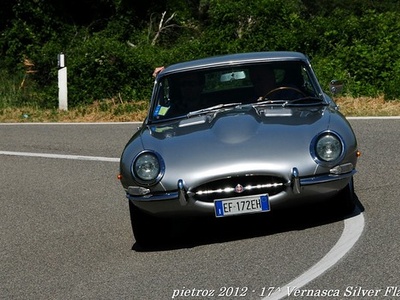 Jaguar E-Type 4.2 FHC
