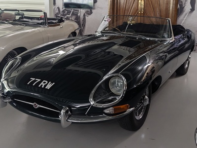 Jaguar E-Type 4.2 Roadster