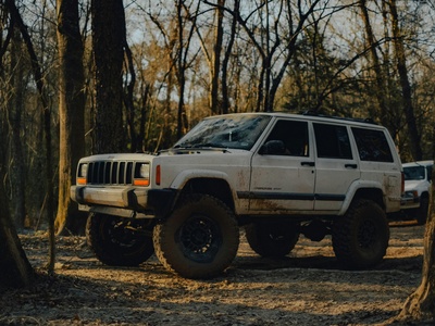 Jeep Cherokee (SJ)