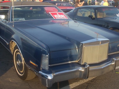 Lincoln Continental Mark IV