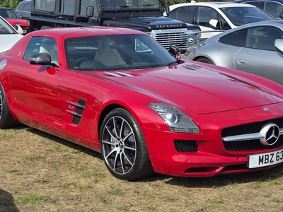 Mercedes-Benz SLS AMG