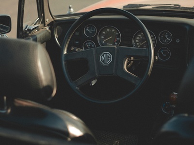 MG