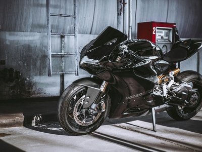 Panigale V2