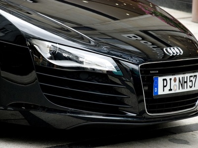 R8