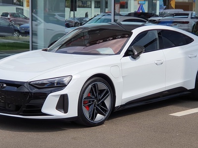RS e-tron GT