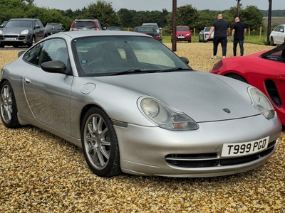 911 Carrera (996)
