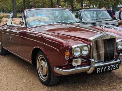 Bentley Corniche