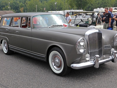 Bentley S2