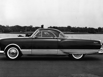 Custom DeLuxe Club Coupe