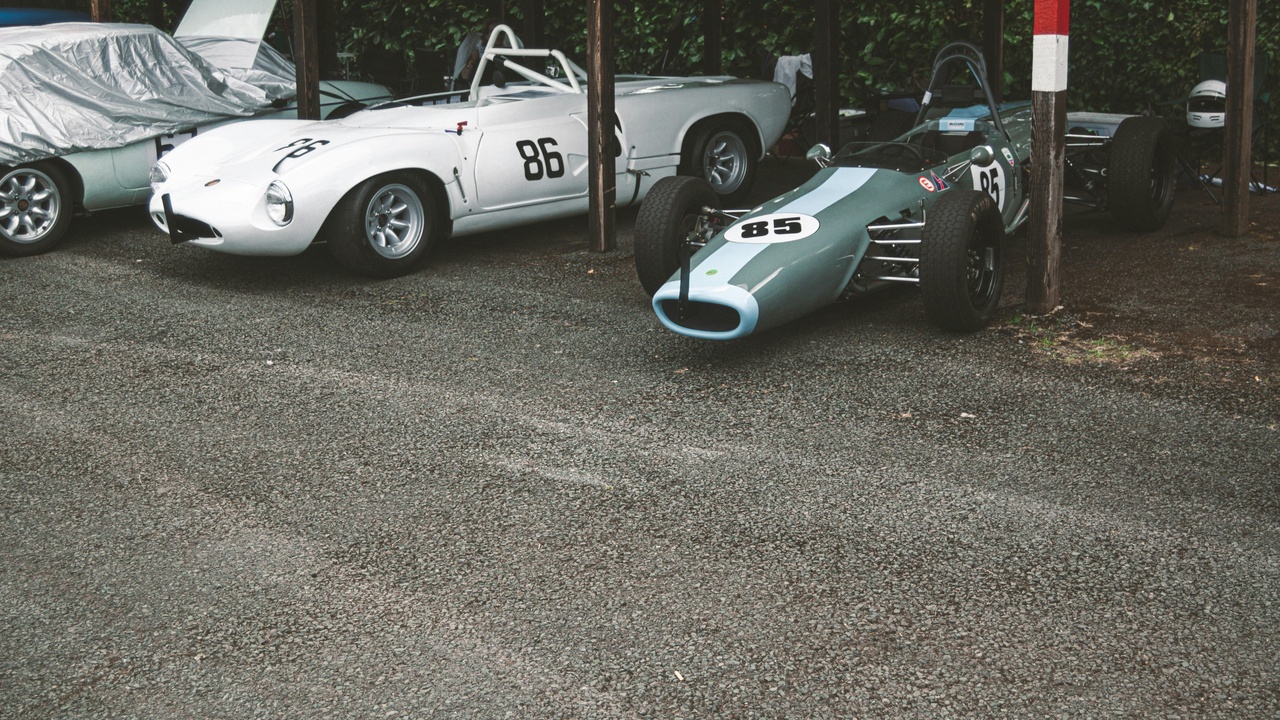 1960 European sports cars highlighting coachbuilt bodies and lightweight engineering