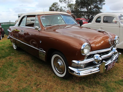 Ford Custom Victoria