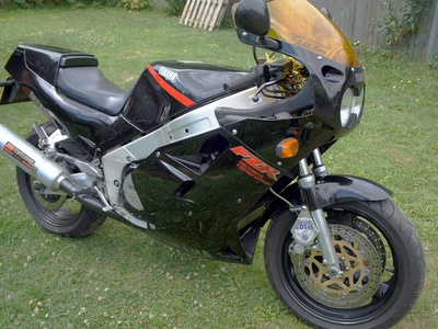 FZR1000 Genesis