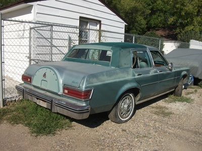 Lincoln Versailles