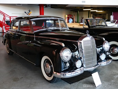 Mercedes-Benz 300 (W186)