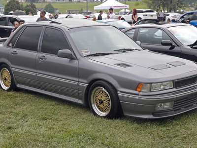 Mitsubishi Galant VR-4