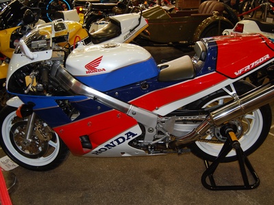VFR750R RC30