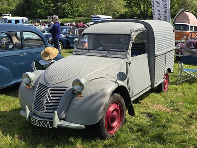 2CV