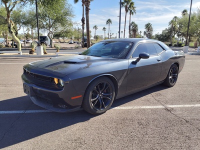 Challenger SXT