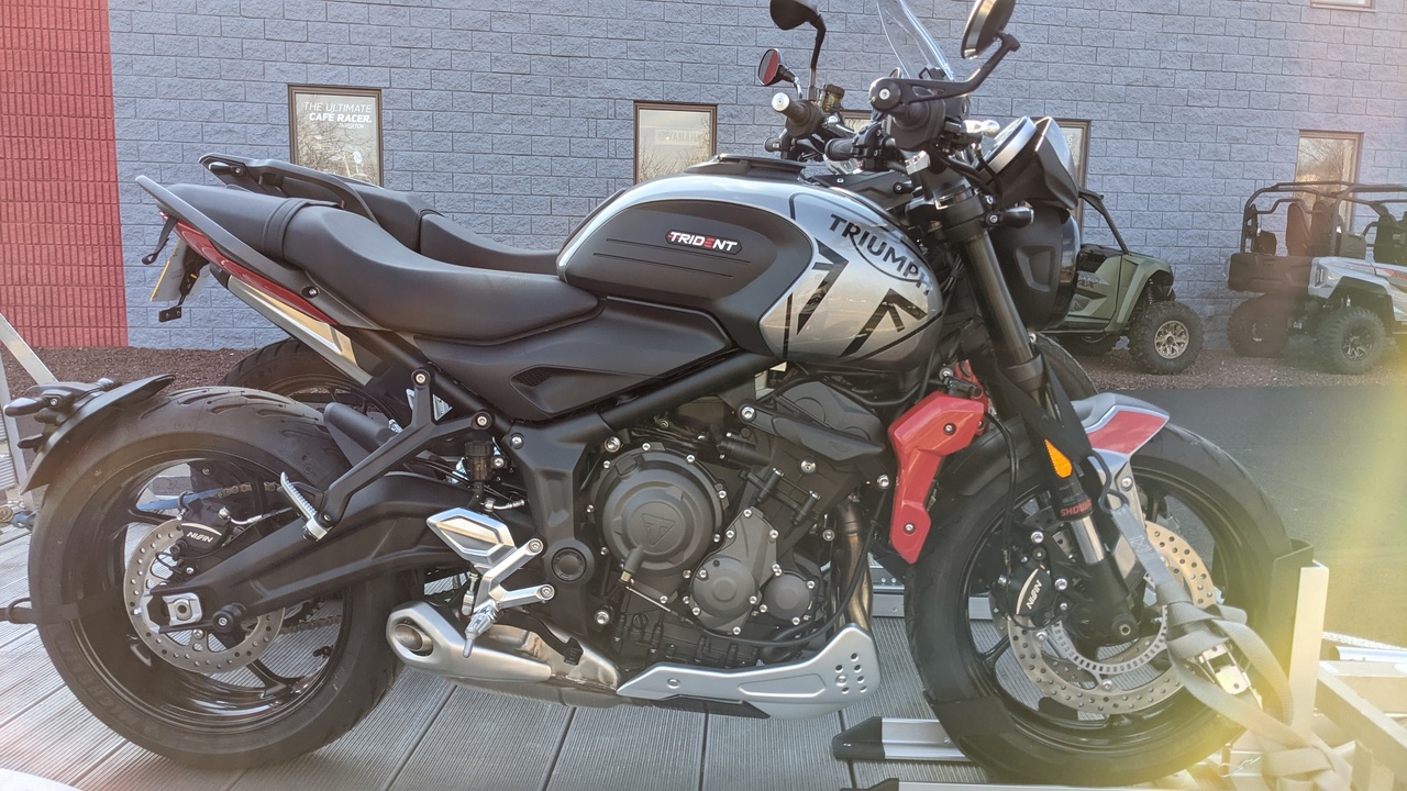 Zero SR/F electric motorcycle parked in the city