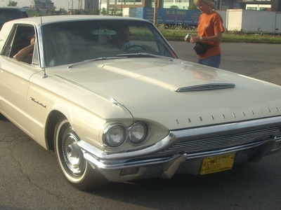 Ford Thunderbird
