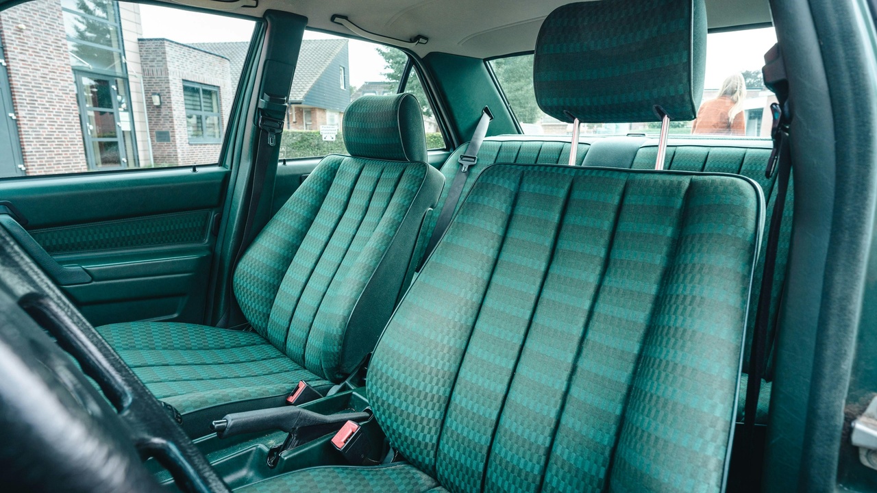 Eco-friendly recycled PET car seat fabric and stylish cloth interior options