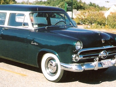 Mainline Ranch Wagon