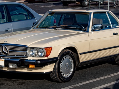 Mercedes-Benz 560SL