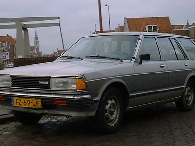 Nissan Bluebird (910)