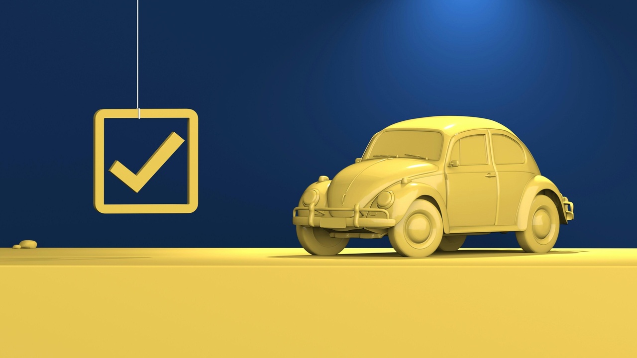 Car insurance discount icon and used car listing highlighting blind spot monitor