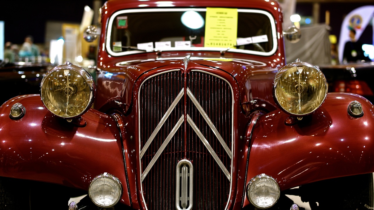 Close-up of run-flat tire sidewall showing reinforced construction