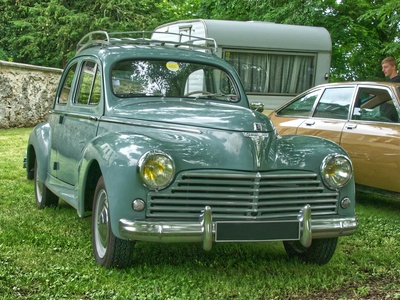 Peugeot 203