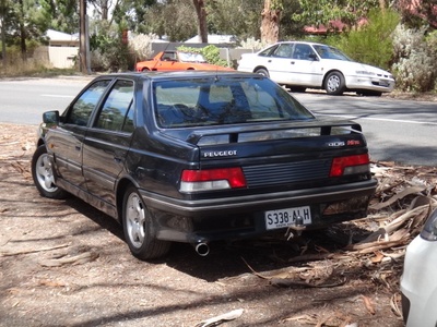 Peugeot 405