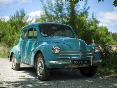 Renault 4CV