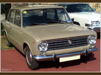 SEAT 124