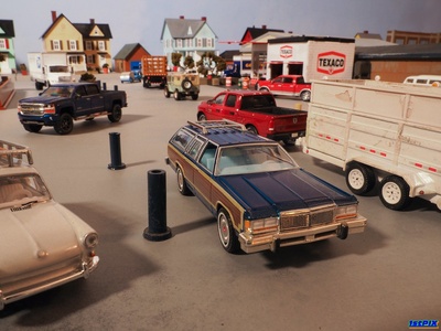 Country Squire (Wood-grain Wagon)