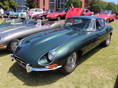 E-Type 2+2 (Series II)