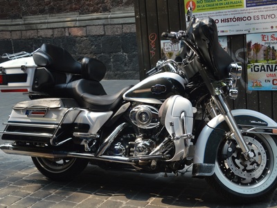 Electra Glide Standard