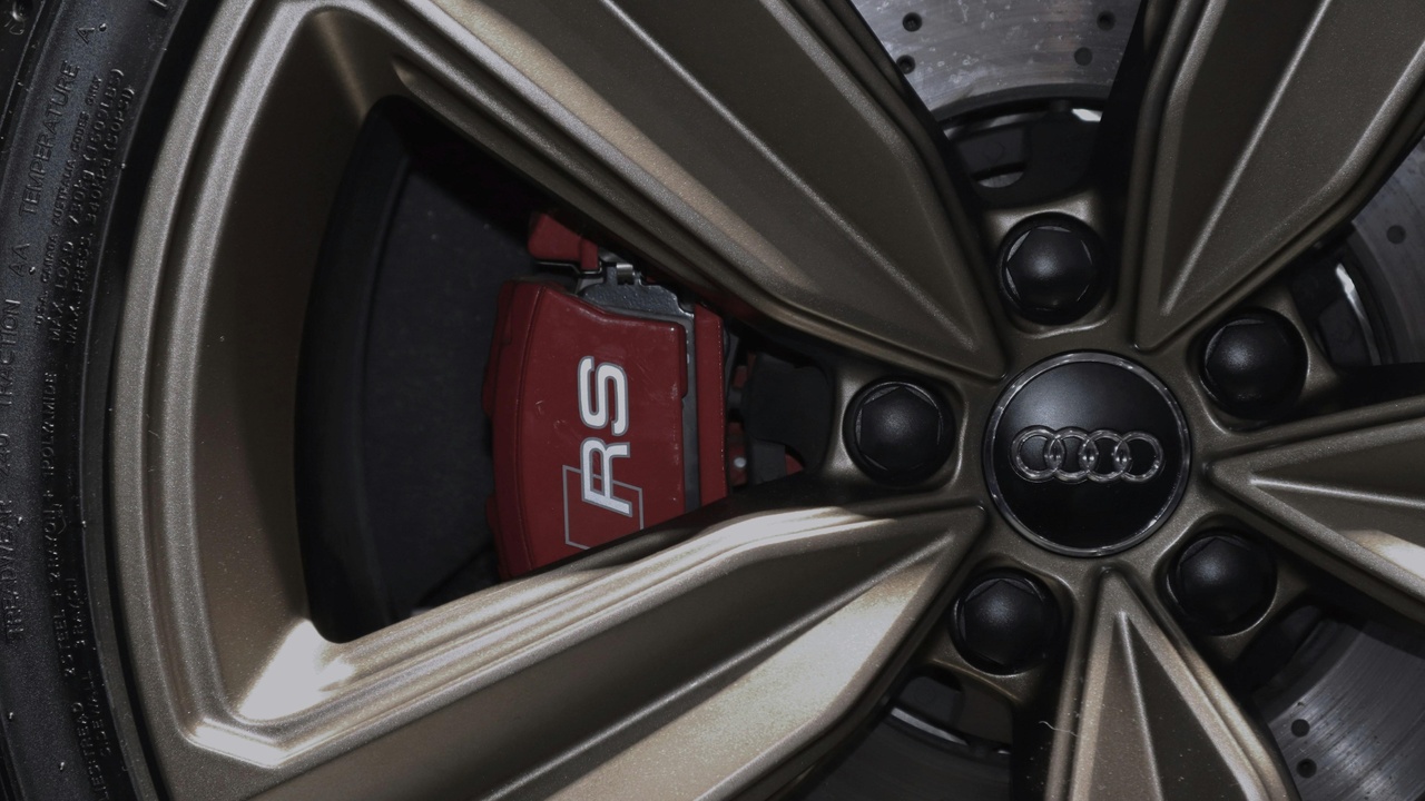 Audi A6 and A8 showing engine bay and air suspension components