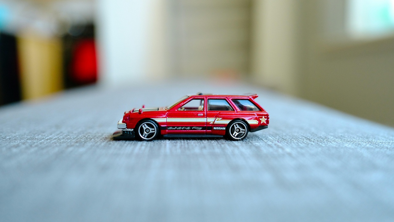 graph showing depreciation and repair cost of small cars