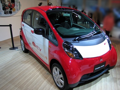 i / i-MiEV