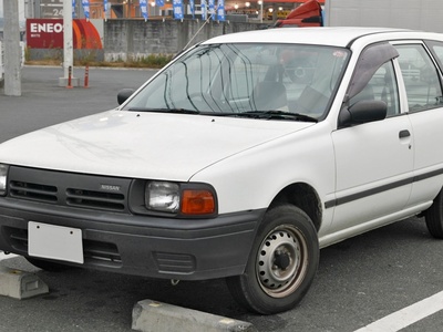 Nissan AD Van