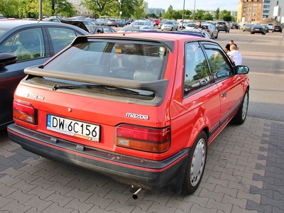 Mazda 323