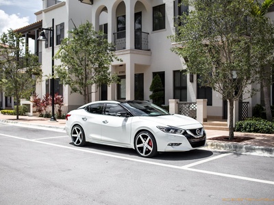 Nissan Maxima