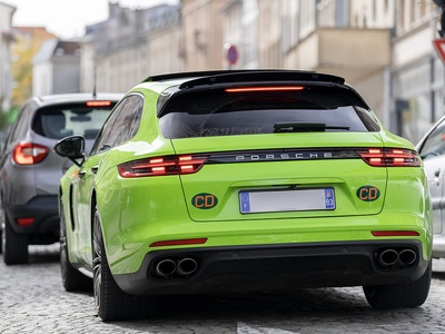 Panamera 4 E‑Hybrid