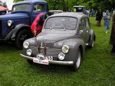 Renault 4CV