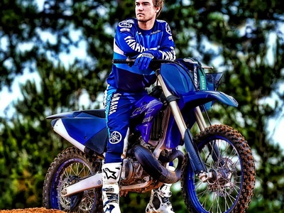 YZ250