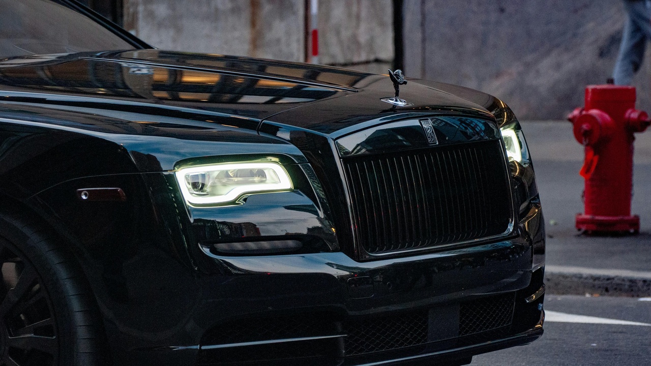 2014 luxury cars and electric vehicle innovation